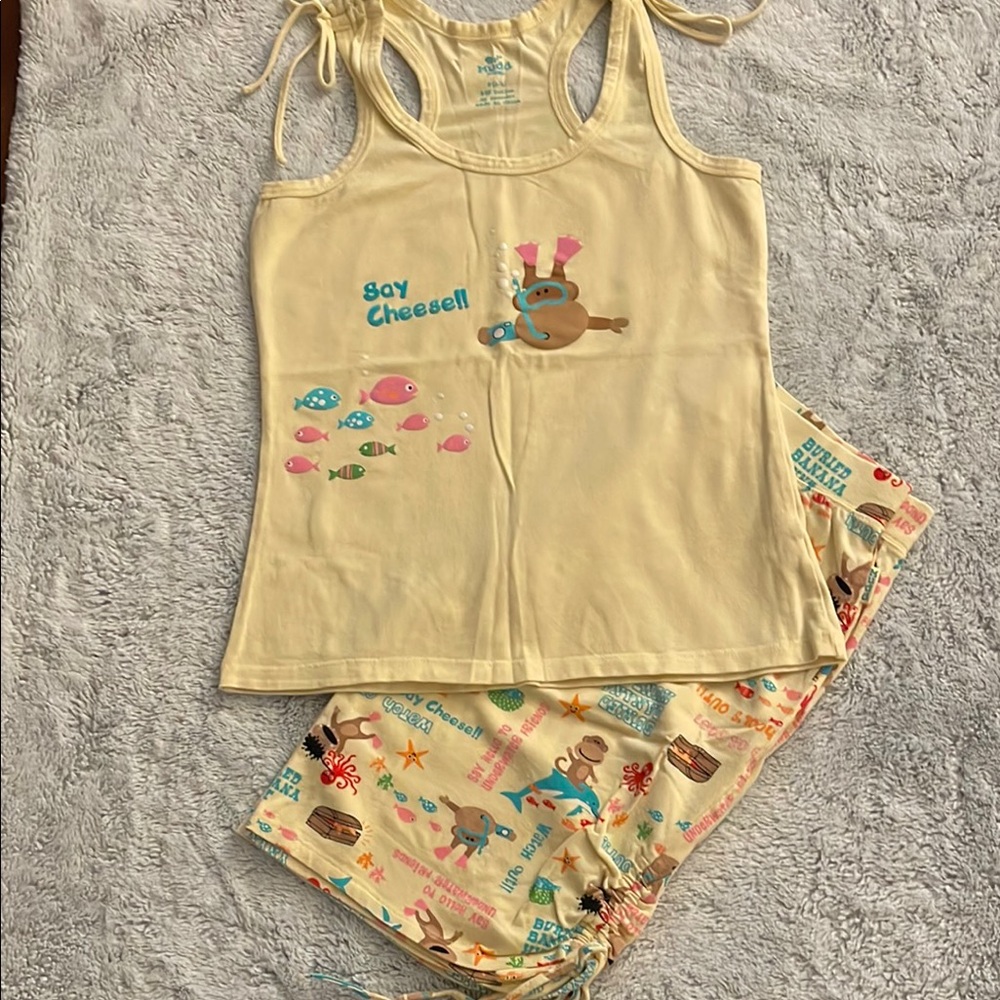 Mudd Tween Pajamas Set in Yellow with Fun Print  SZ 3  5